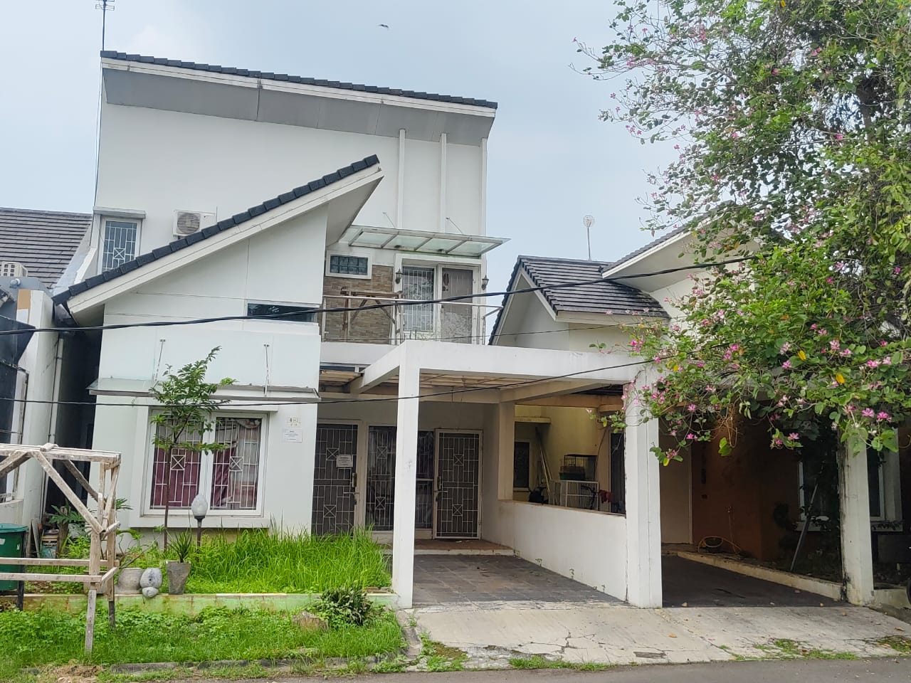 Dijual Rumah di Grand Taruma Karawang